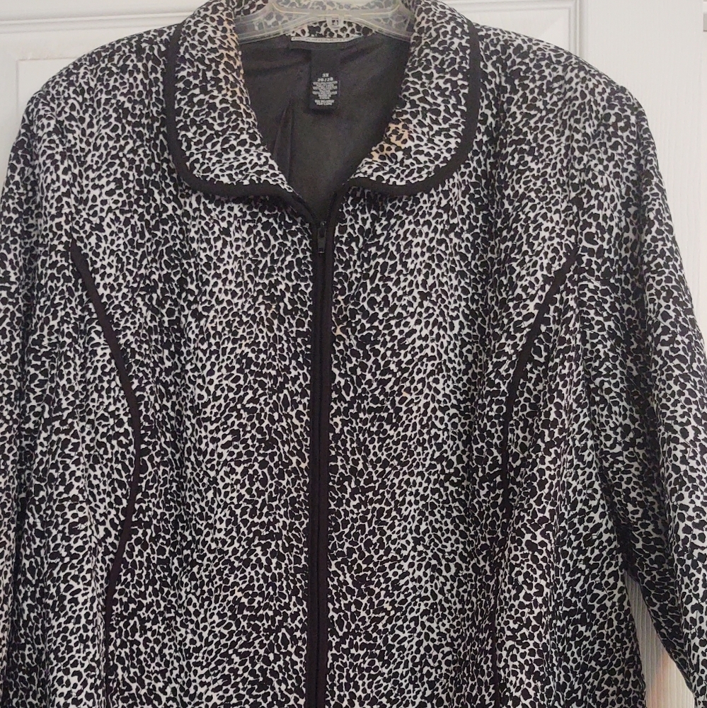 Requirements Zip up Jacket Size